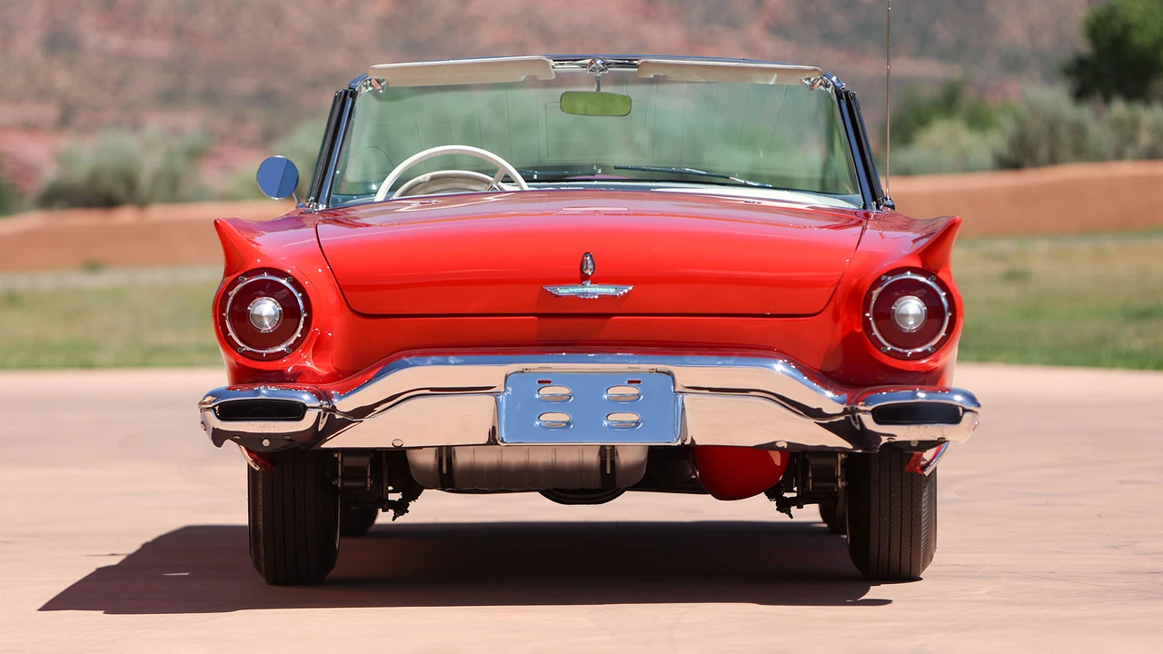 1957 Ford Thunderbird 1st Gen - Image 27 of 31