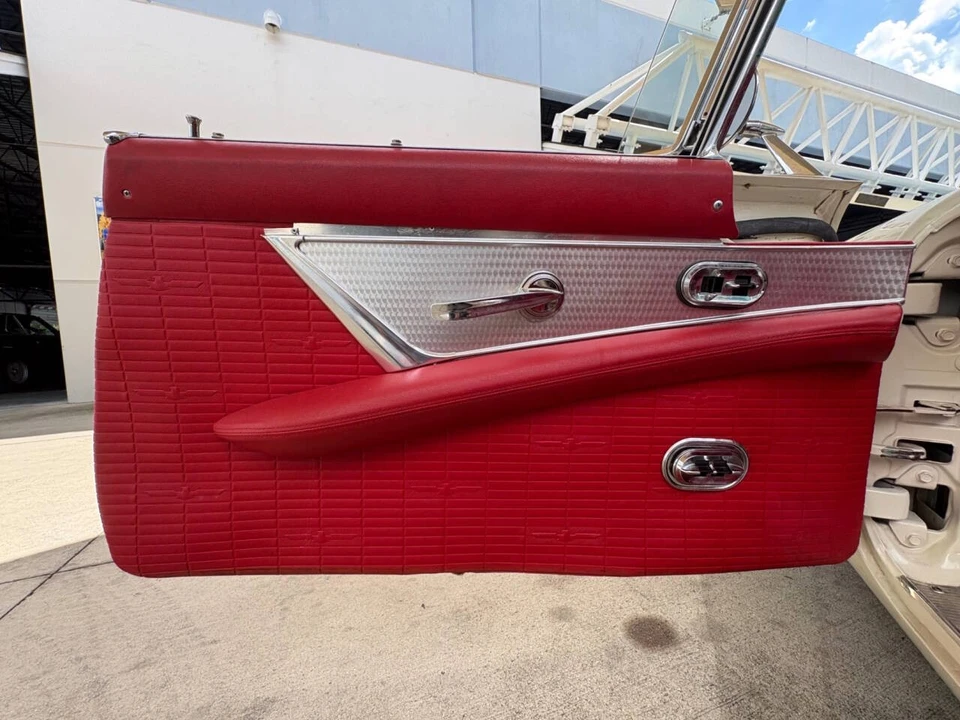 1957 Ford Thunderbird 1st Gen - Image 29 of 31