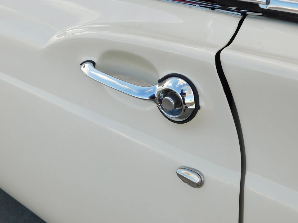 1957 Ford Thunderbird 1st Gen - Image 27 of 31