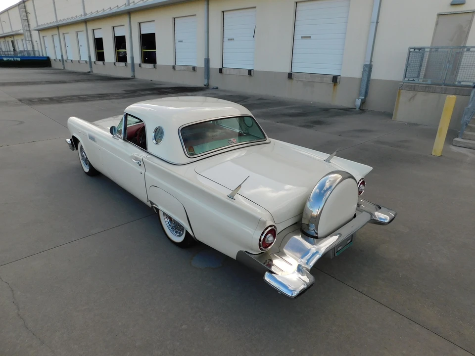 1957 Ford Thunderbird 1st Gen - Image 17 of 31