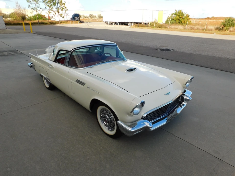 1957 Ford Thunderbird 1st Gen - Image 2 of 31