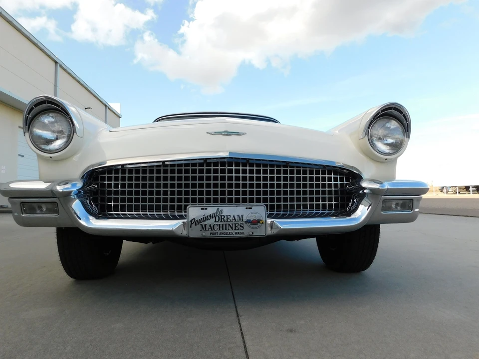 1957 Ford Thunderbird 1st Gen - Image 15 of 31