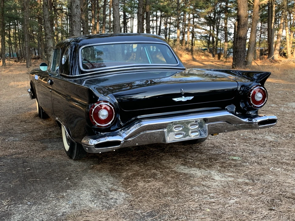 1957 Ford Thunderbird 1st Gen - Image 15 of 31