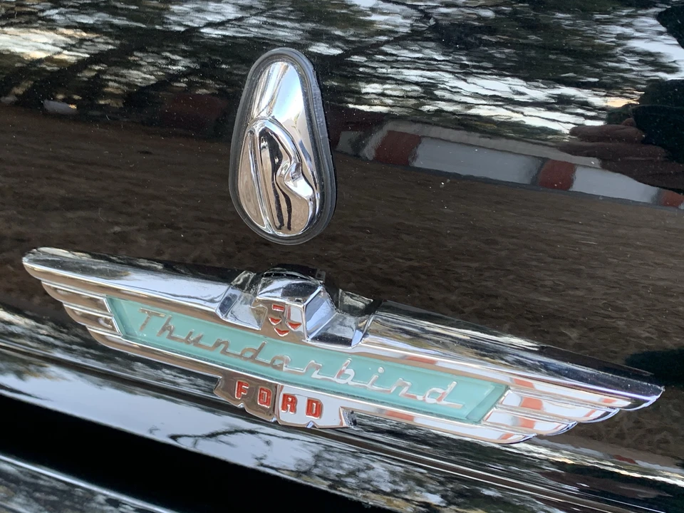 1957 Ford Thunderbird 1st Gen - Image 23 of 31