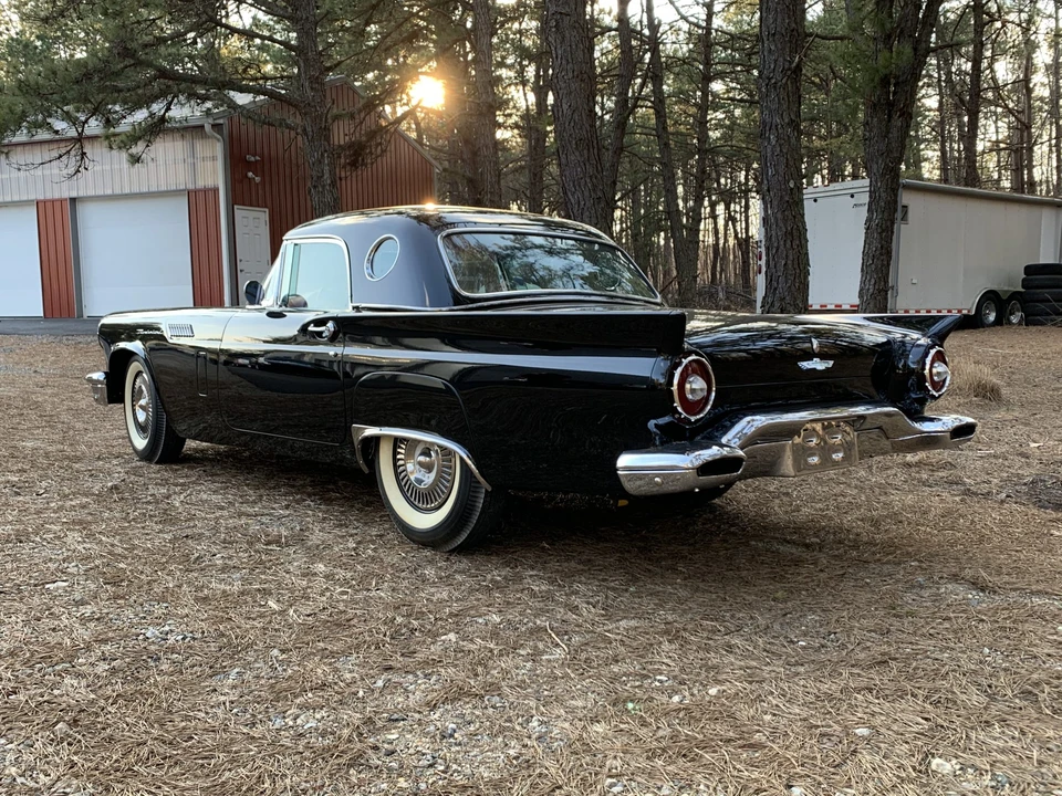 1957 Ford Thunderbird 1st Gen - Image 17 of 31