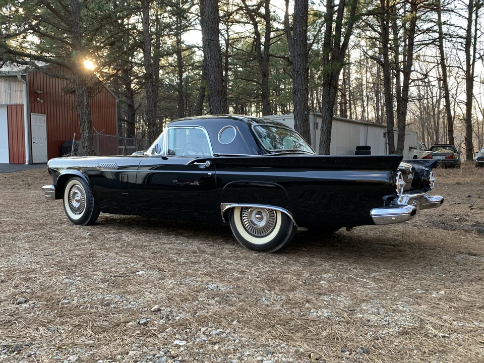 1957 Ford Thunderbird 1st Gen - Image 18 of 31