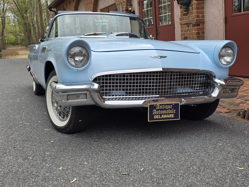 1957 Ford Thunderbird 1st Gen - Image 17 of 31