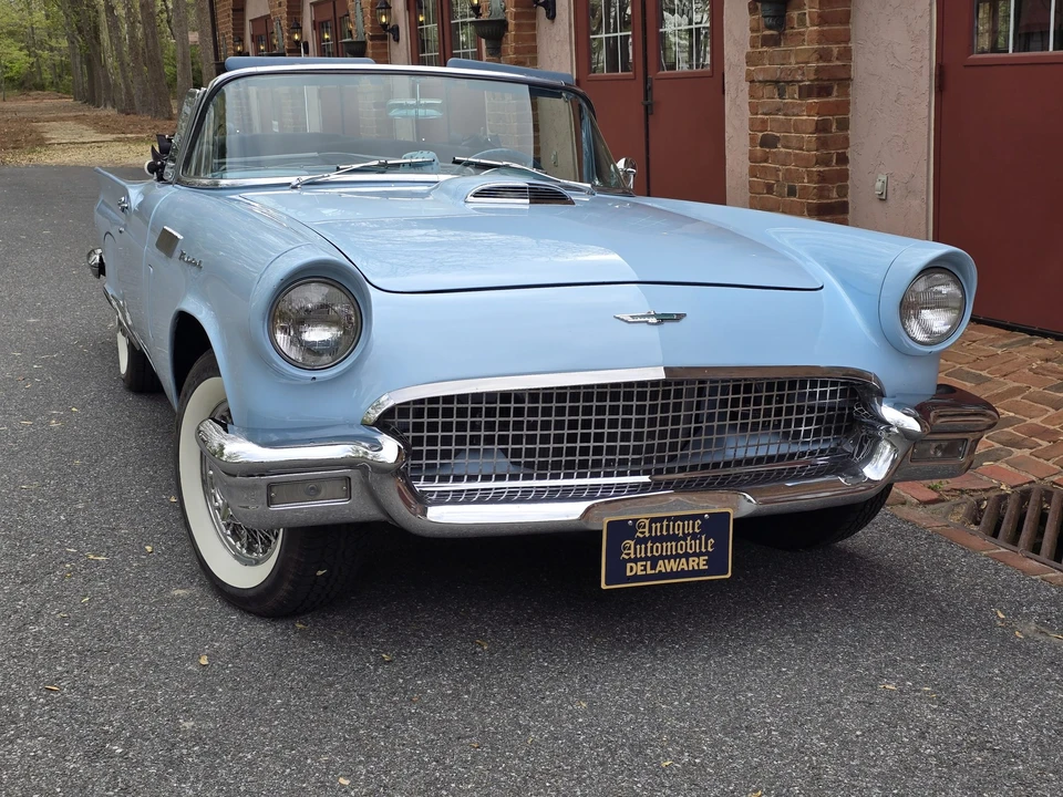 1957 Ford Thunderbird 1st Gen - Image 16 of 31