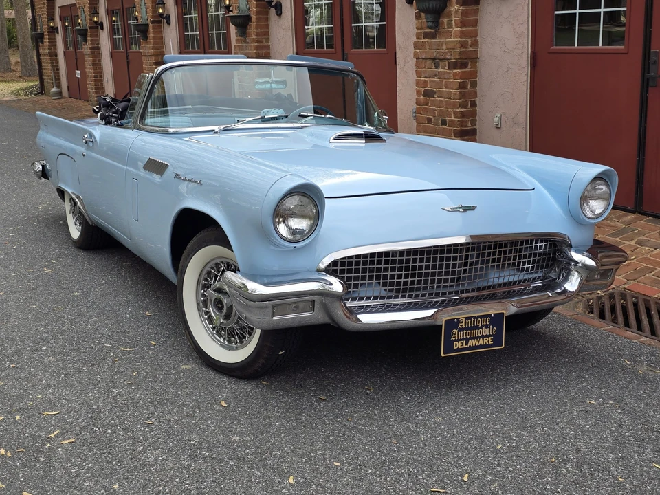 1957 Ford Thunderbird 1st Gen - Image 18 of 31