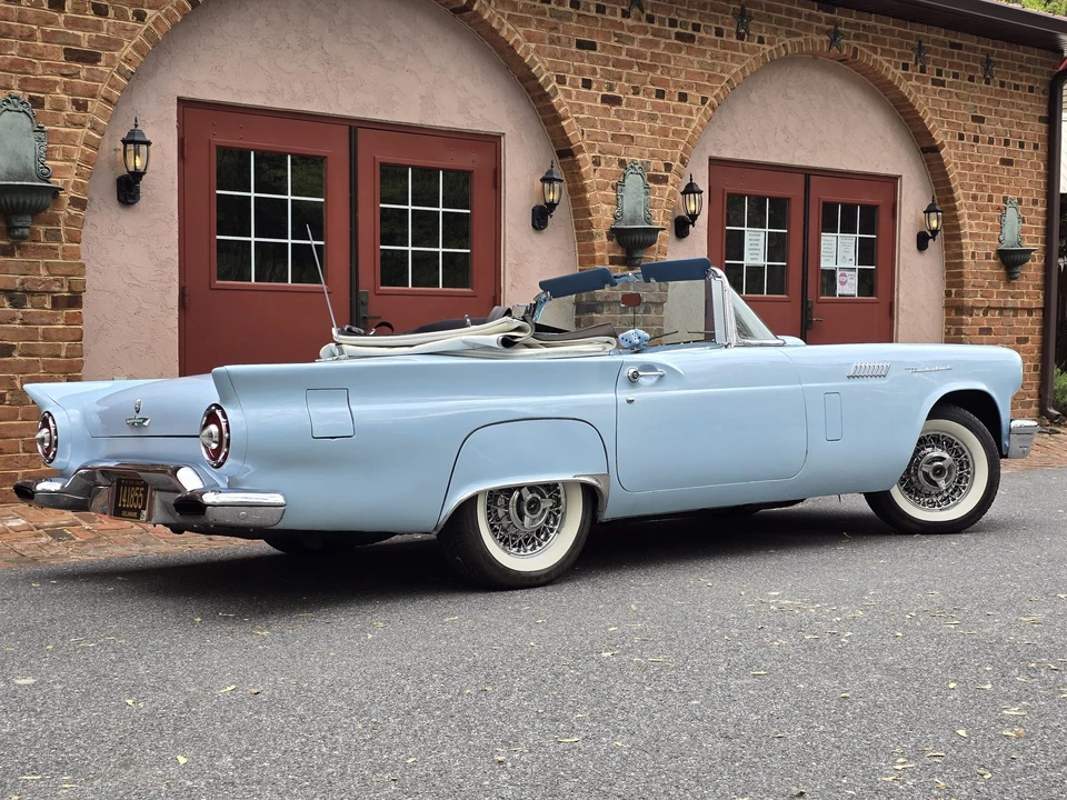 1957 Ford Thunderbird 1st Gen - Image 29 of 31