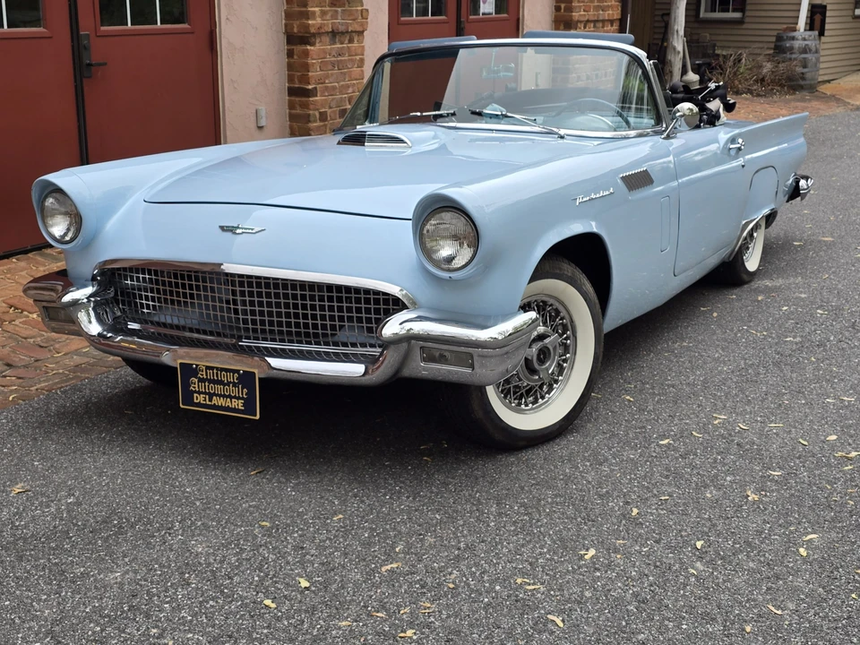 1957 Ford Thunderbird 1st Gen - Image 9 of 31