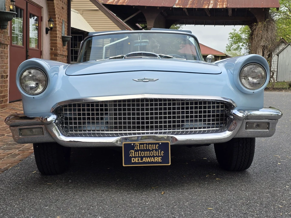 1957 Ford Thunderbird 1st Gen - Image 15 of 31
