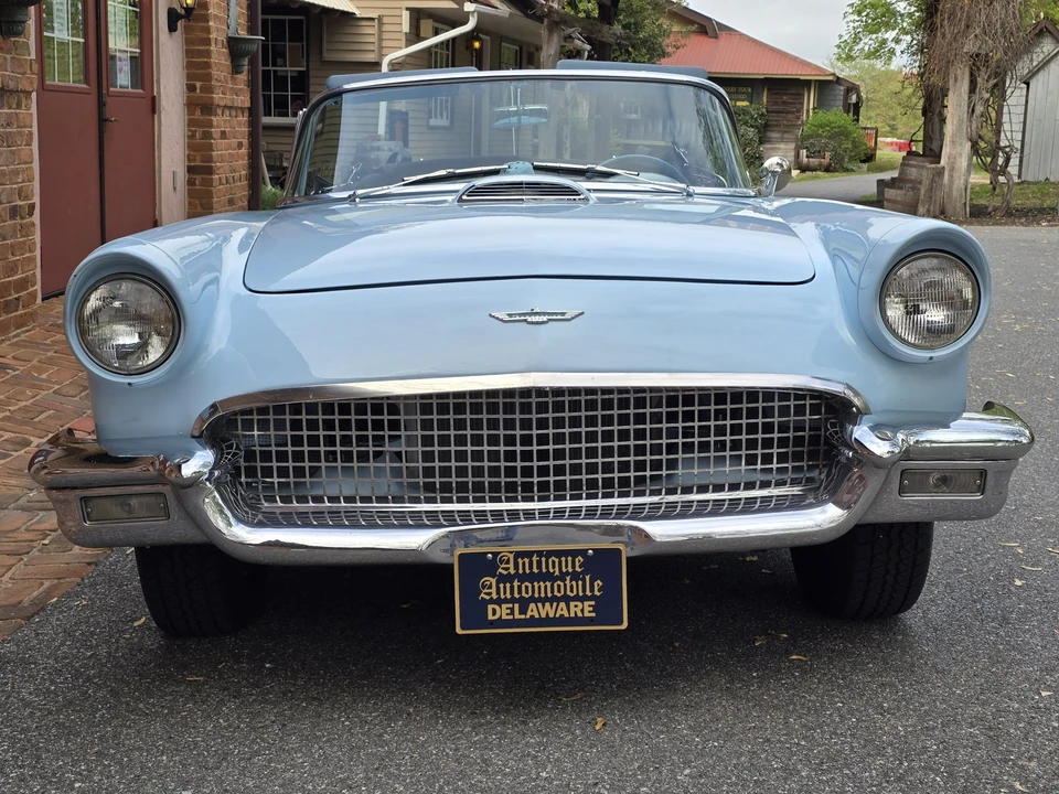 1957 Ford Thunderbird 1st Gen - Image 14 of 31