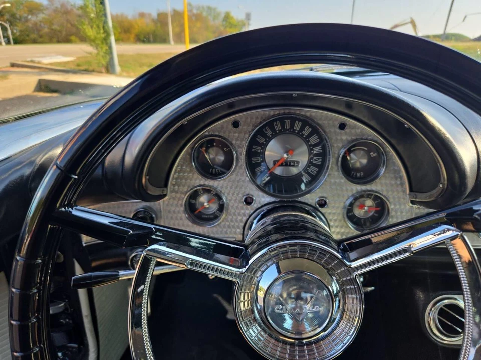 1957 Ford Thunderbird 1st Gen - Image 11 of 13