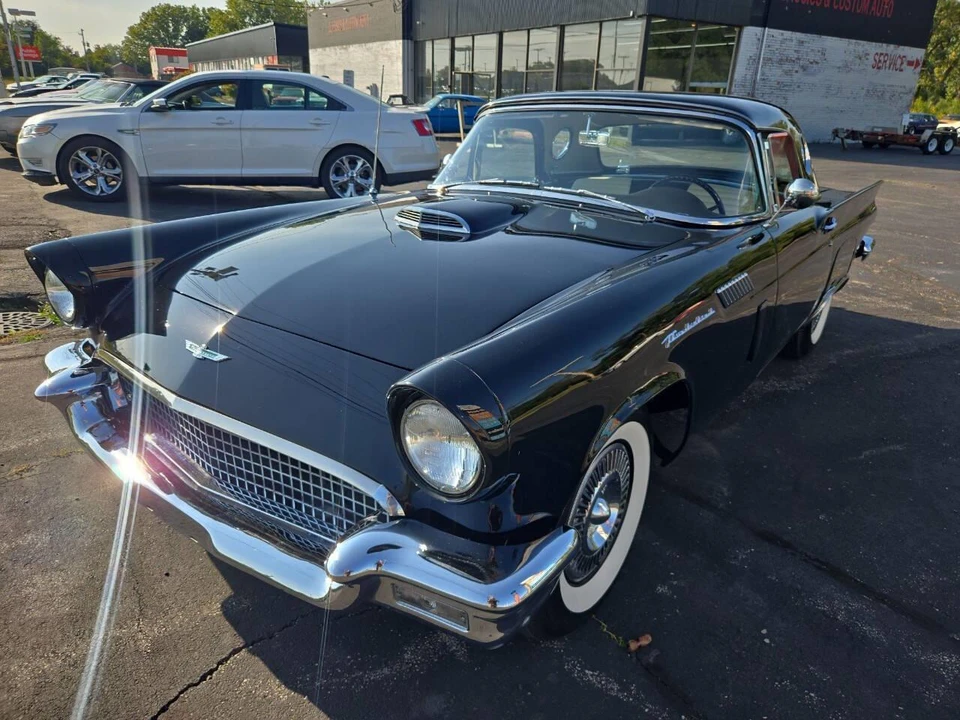 1957 Ford Thunderbird 1st Gen - Image 5 of 13