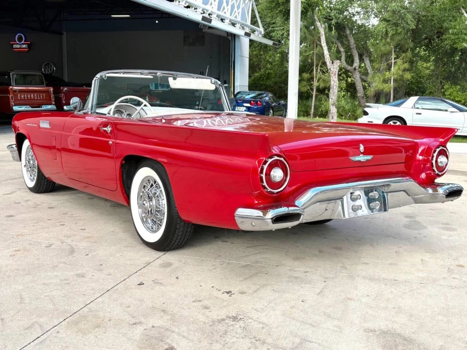 1957 Ford Thunderbird 1st Gen - Image 10 of 31