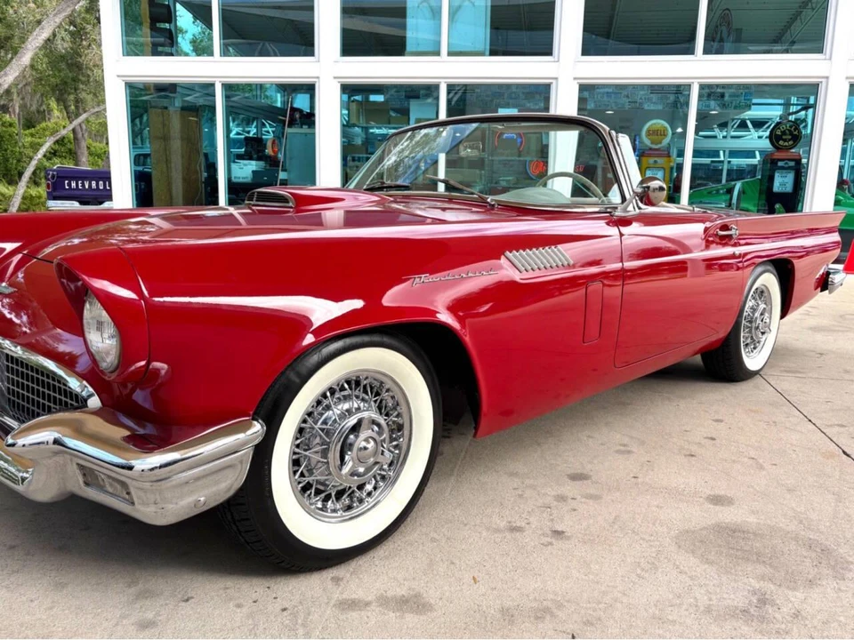 1957 Ford Thunderbird 1st Gen - Image 13 of 31