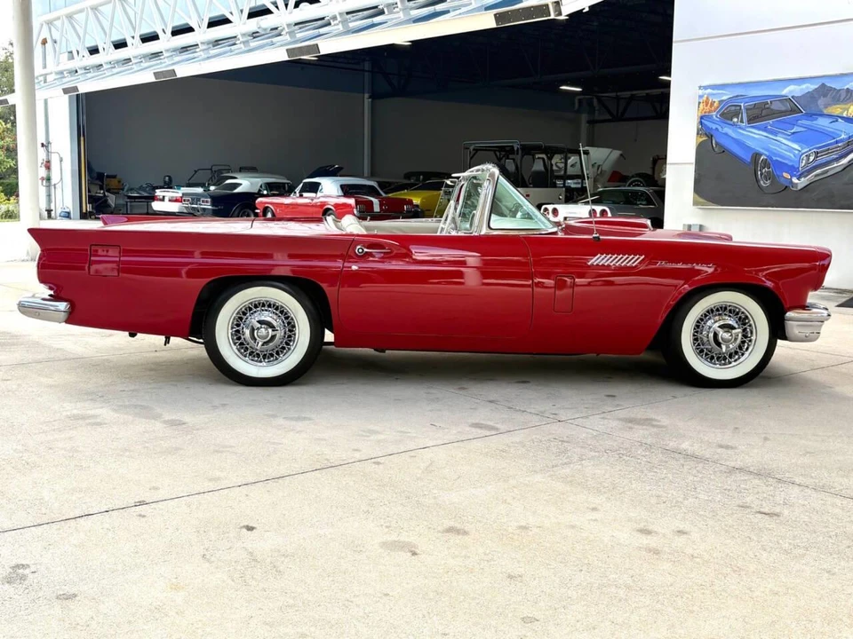1957 Ford Thunderbird 1st Gen - Image 5 of 31