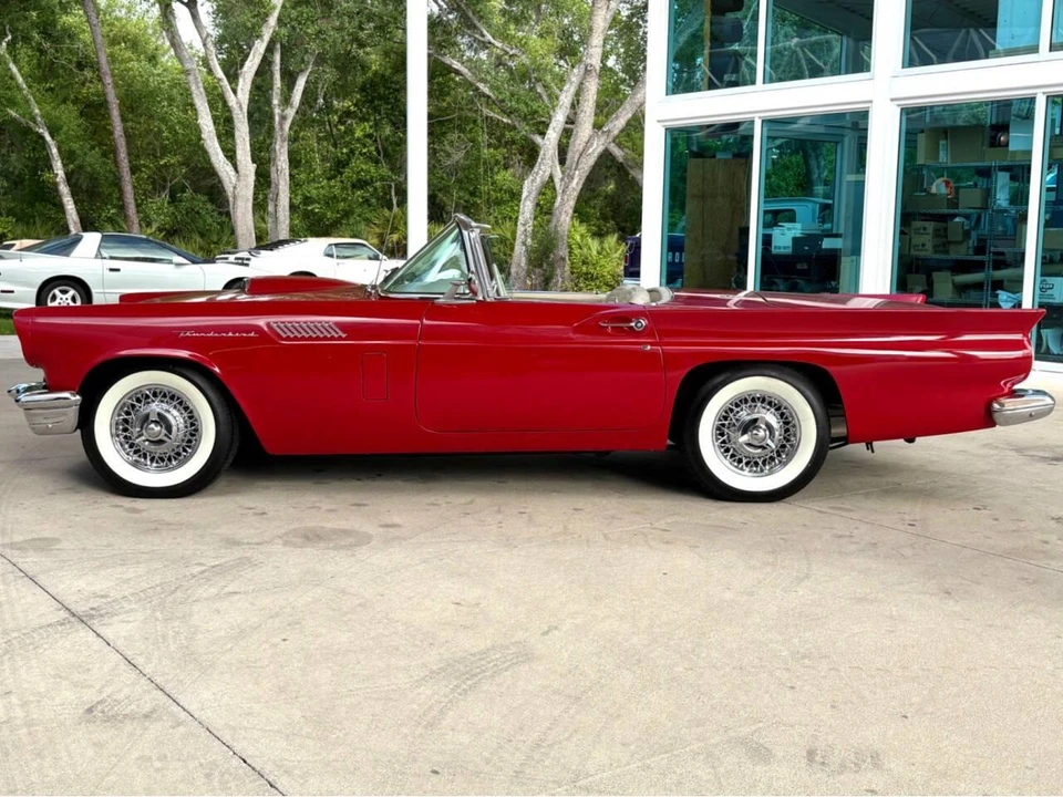 1957 Ford Thunderbird 1st Gen - Image 11 of 31