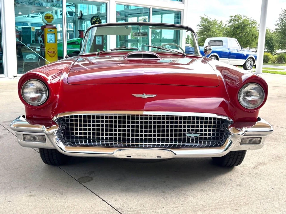 1957 Ford Thunderbird 1st Gen - Image 2 of 31