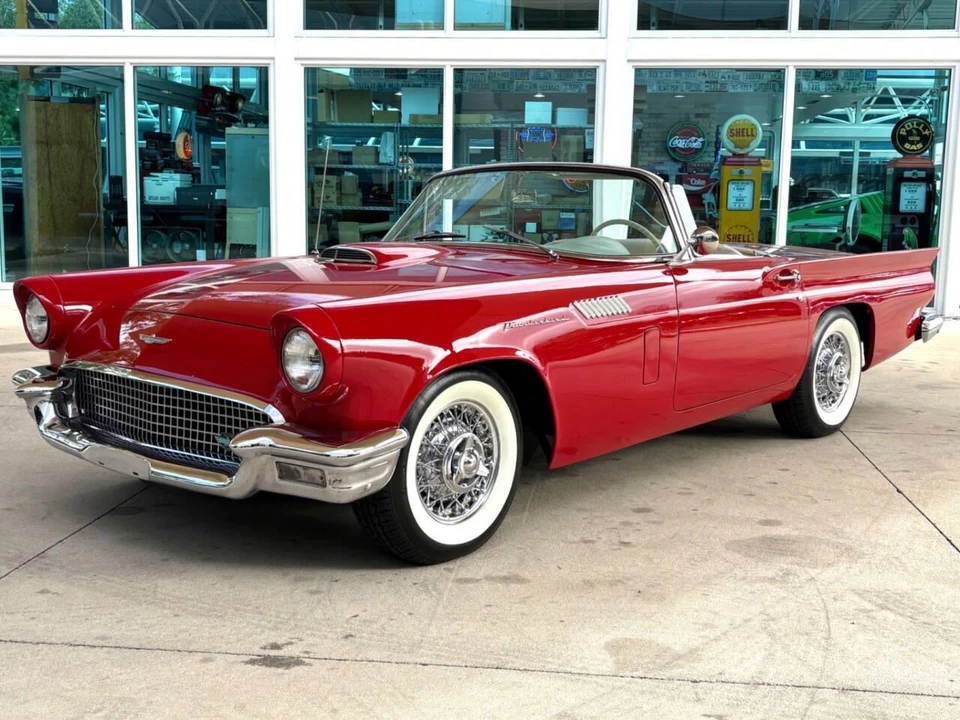 1957 Ford Thunderbird 1st Gen - Image 12 of 31