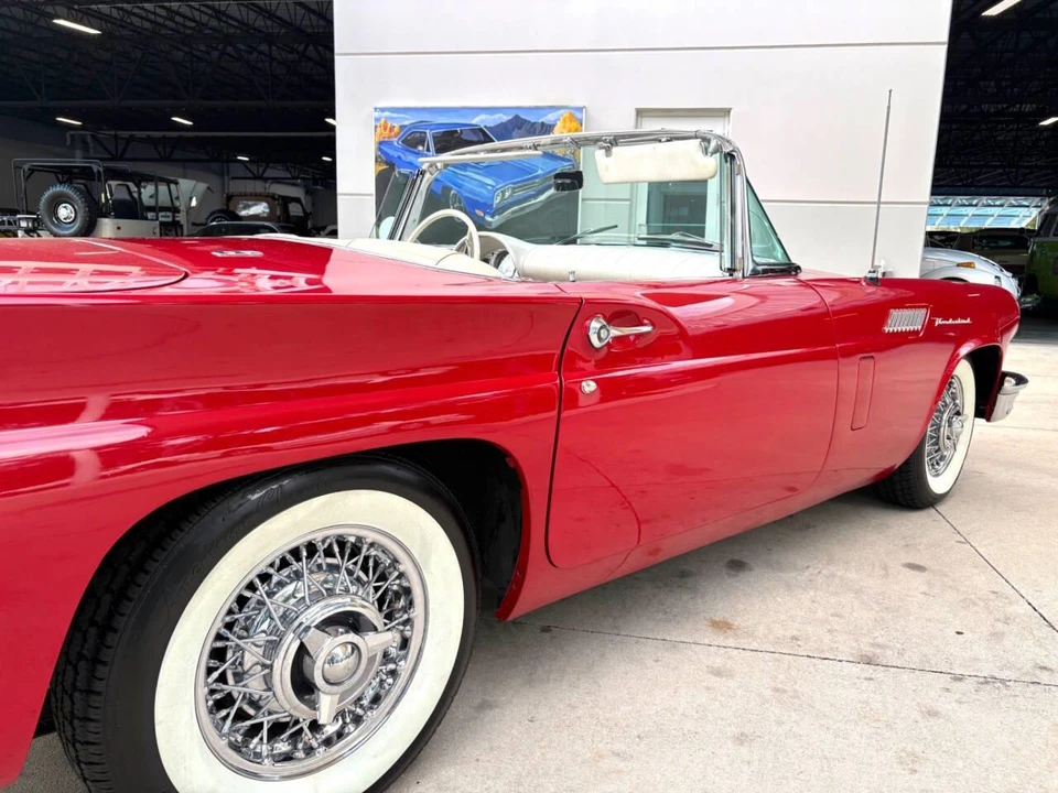 1957 Ford Thunderbird 1st Gen - Image 18 of 31
