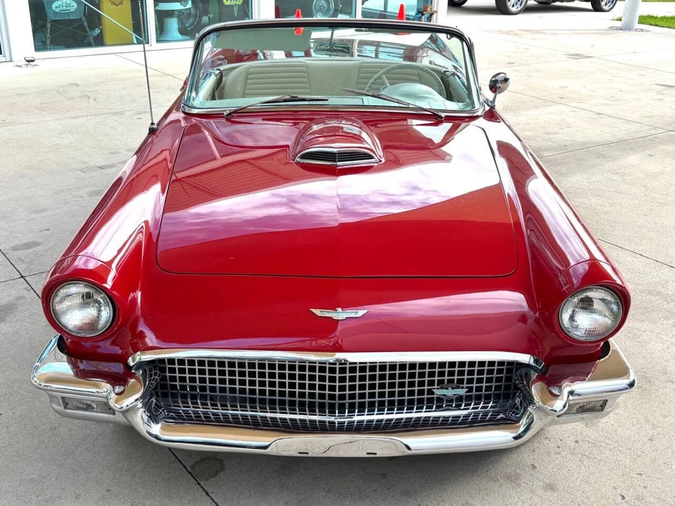 1957 Ford Thunderbird 1st Gen - Image 3 of 31