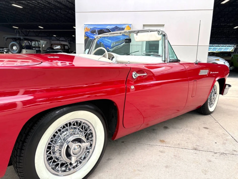 1957 Ford Thunderbird 1st Gen - Image 18 of 31