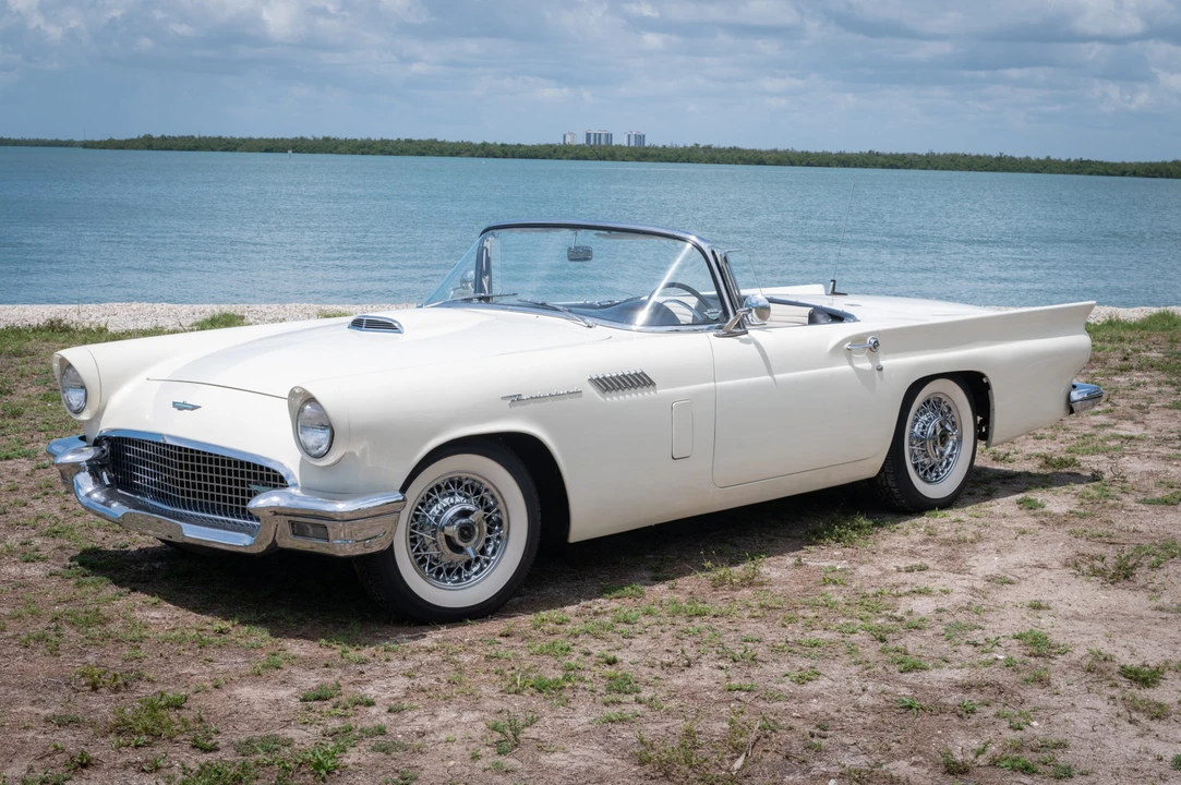 1957 Ford Thunderbird 1st Gen - Image 3 of 31