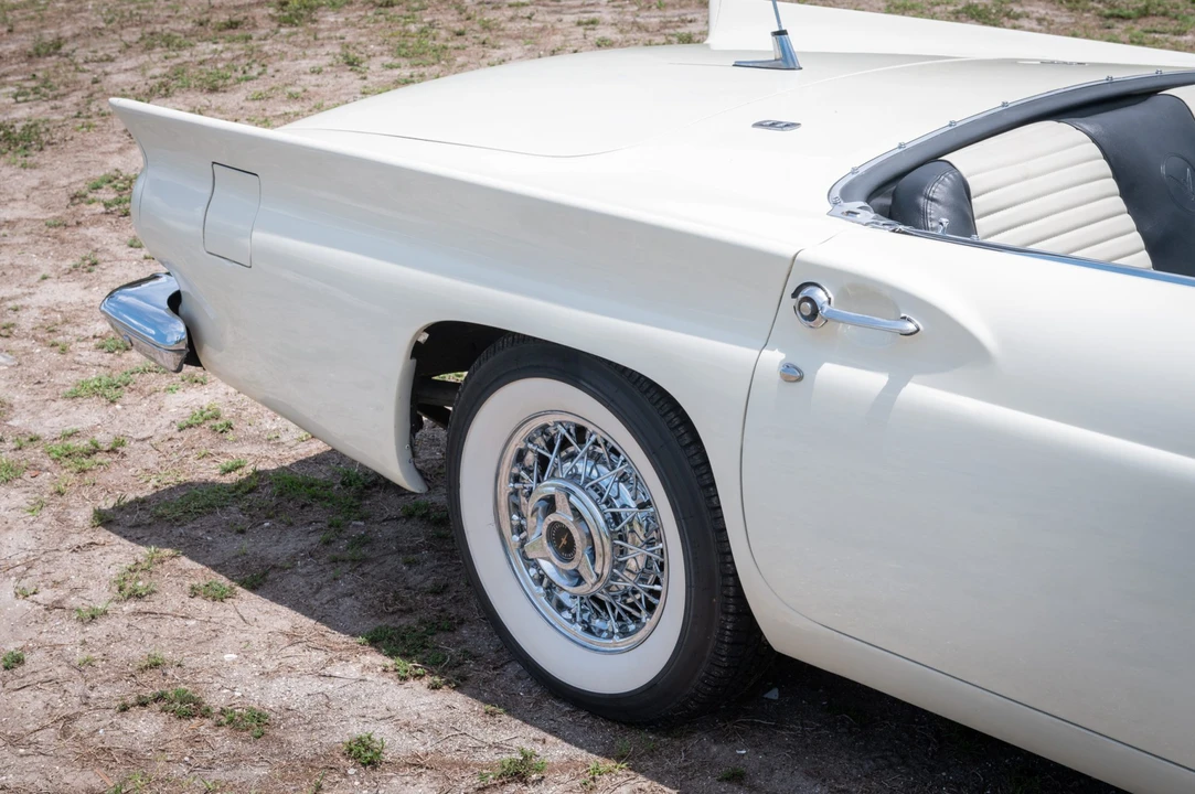 1957 Ford Thunderbird 1st Gen - Image 20 of 31