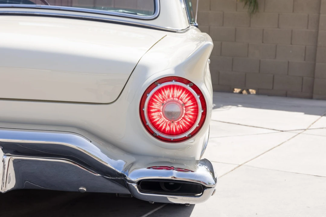 1957 Ford Thunderbird 1st Gen - Image 15 of 31