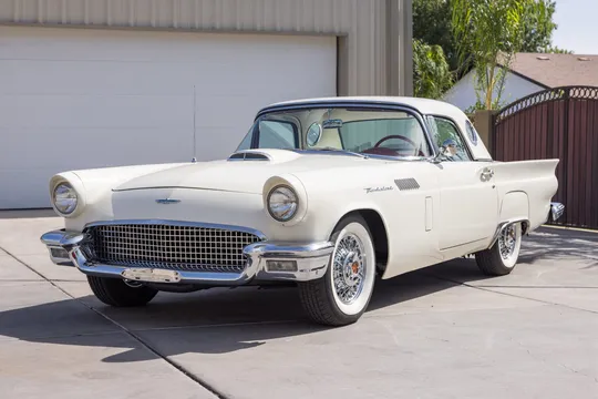 1957 Ford Thunderbird