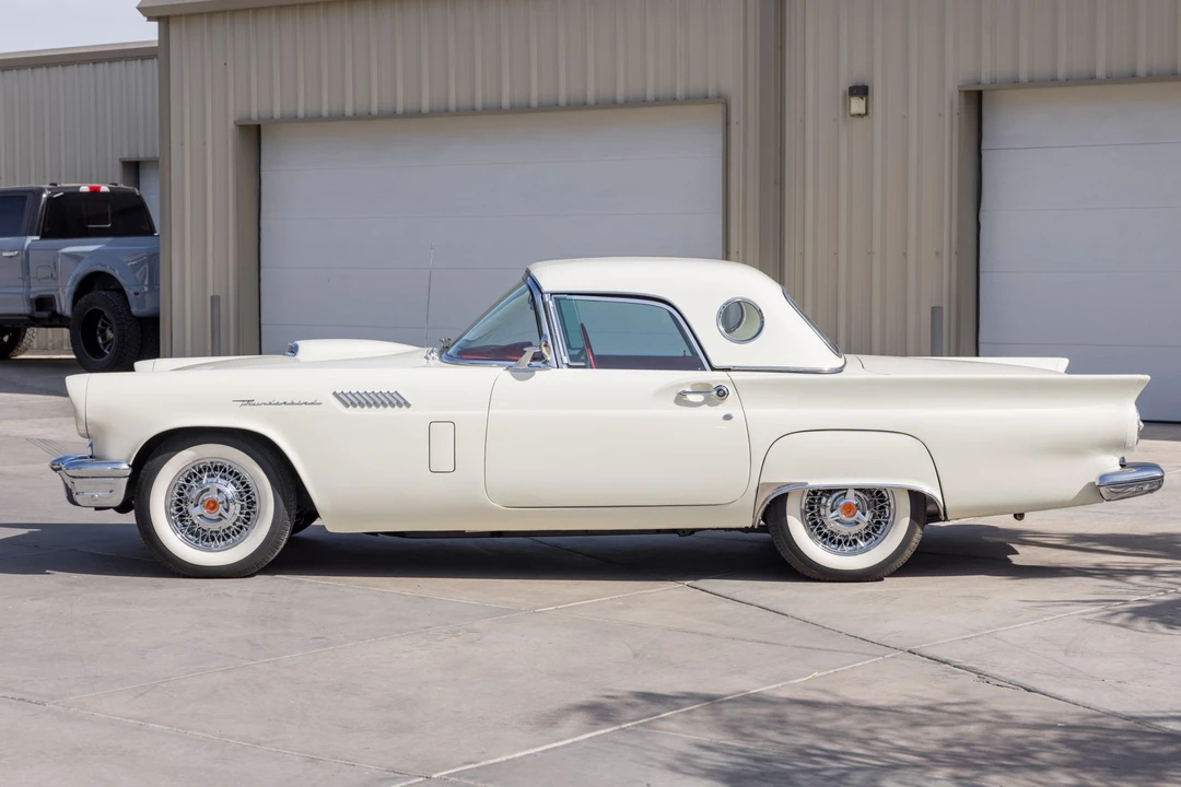 1957 Ford Thunderbird 1st Gen - Image 9 of 31