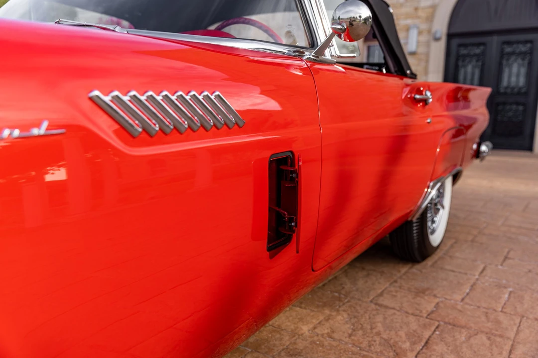 1957 Ford Thunderbird 1st Gen - Image 29 of 31