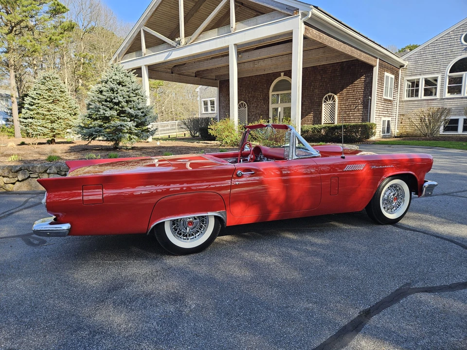 1957 Ford Thunderbird 1st Gen - Image 21 of 31