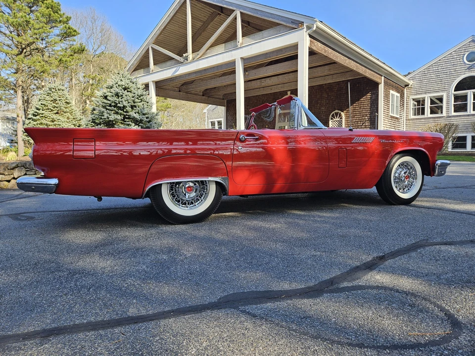 1957 Ford Thunderbird 1st Gen - Image 22 of 31