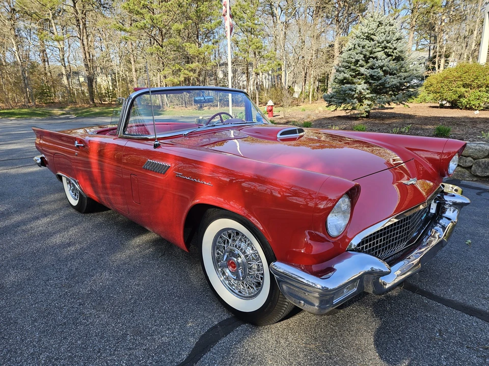 1957 Ford Thunderbird 1st Gen - Image 29 of 31