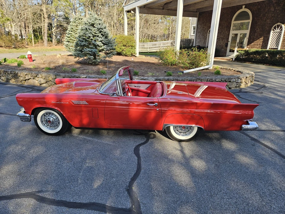 1957 Ford Thunderbird 1st Gen - Image 9 of 31