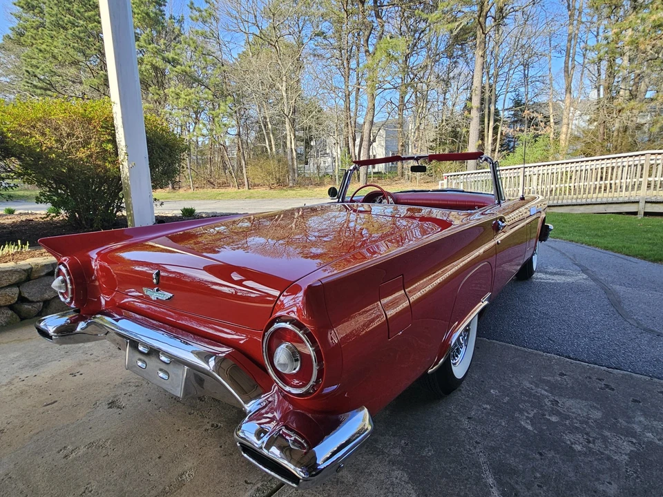 1957 Ford Thunderbird 1st Gen - Image 19 of 31