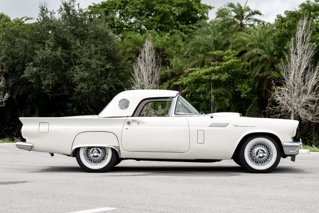 1957 Ford Thunderbird 1st Gen - Image 11 of 31