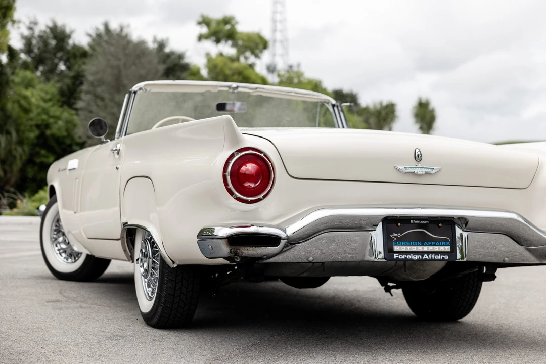 1957 Ford Thunderbird 1st Gen - Image 19 of 31