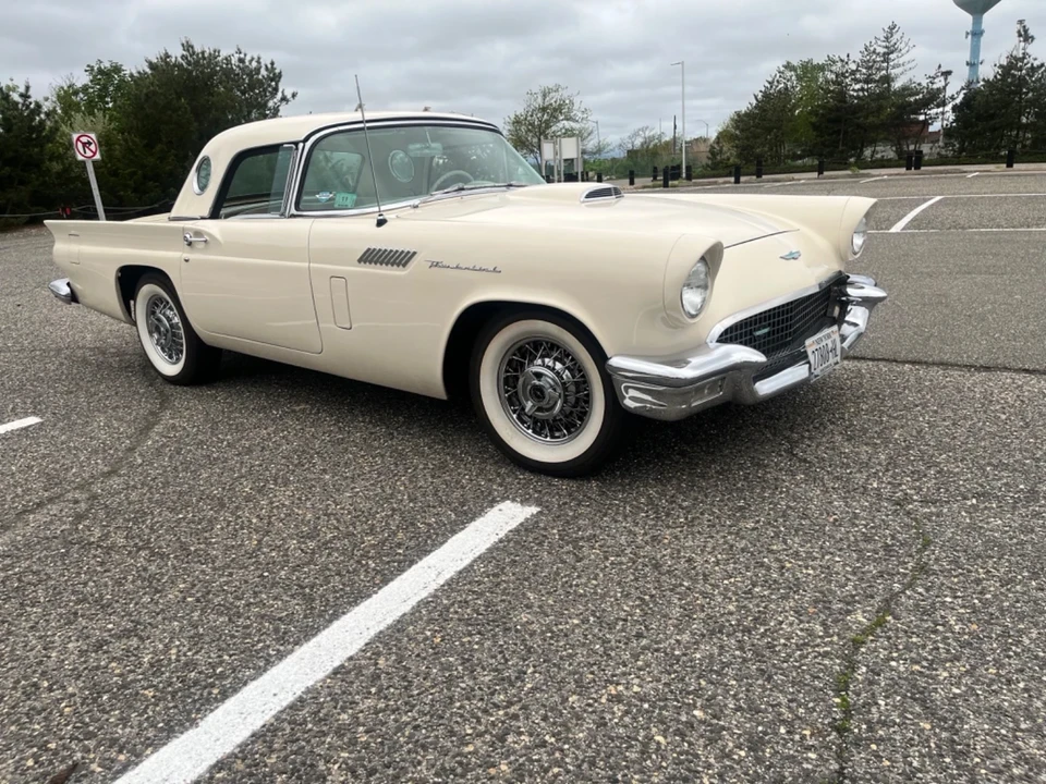 1957 Ford Thunderbird 1st Gen - Image 6 of 19