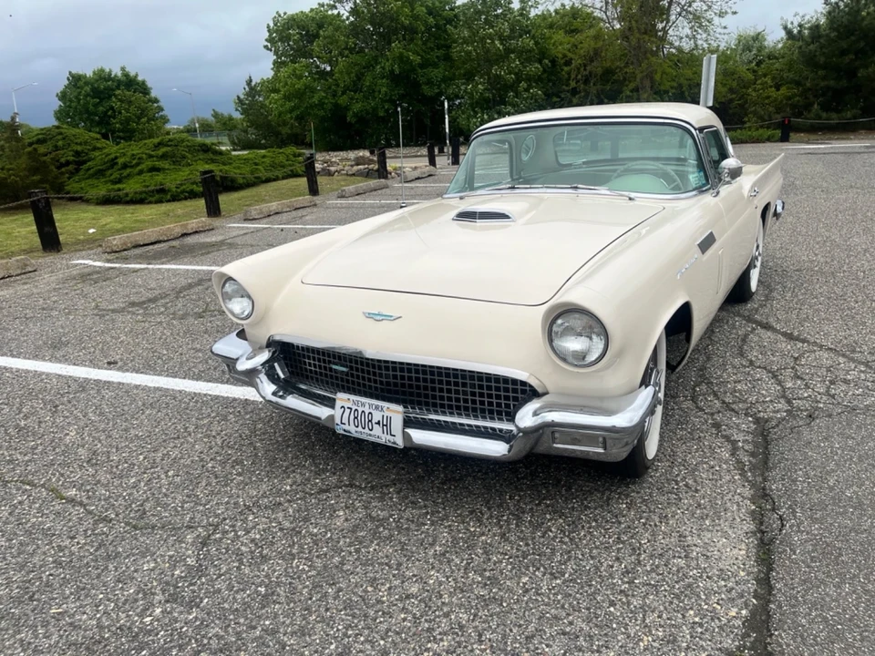 1957 Ford Thunderbird 1st Gen - Image 4 of 19