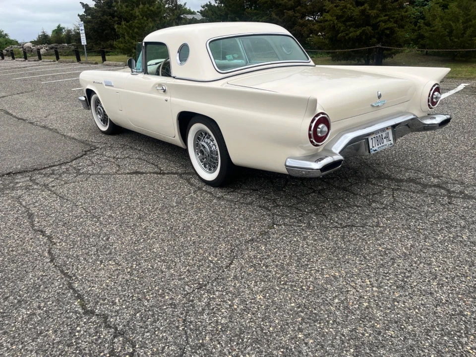 1957 Ford Thunderbird 1st Gen - Image 11 of 19