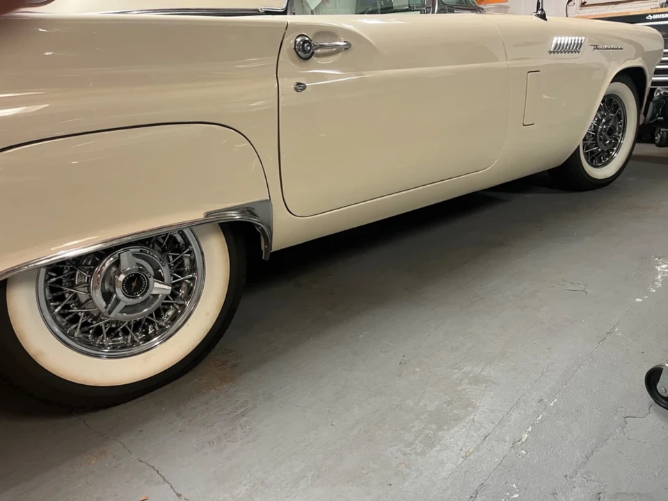 1957 Ford Thunderbird 1st Gen - Image 14 of 19