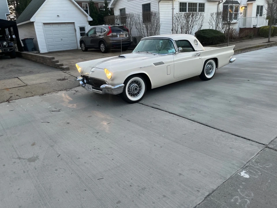 1957 Ford Thunderbird 1st Gen - Image 18 of 19