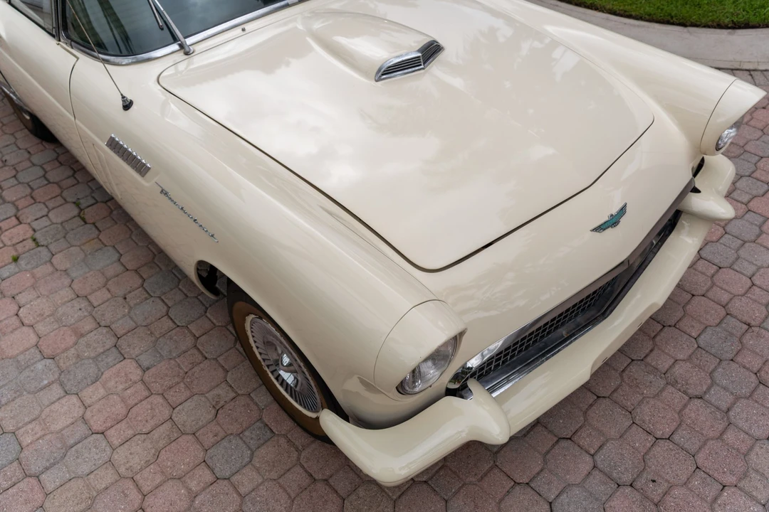 1957 Ford Thunderbird 1st Gen - Image 27 of 31