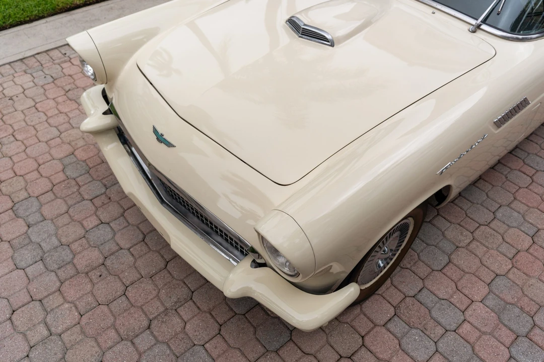 1957 Ford Thunderbird 1st Gen - Image 23 of 31