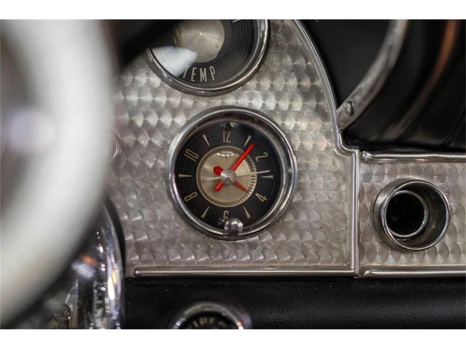 1957 Ford Thunderbird 1st Gen - Image 15 of 31