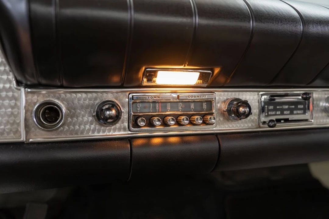 1957 Ford Thunderbird 1st Gen - Image 19 of 31